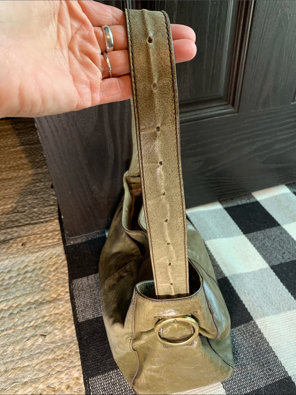 HOBO Render Olive Green Leather Shoulder Bag - Picture 6 of 15
